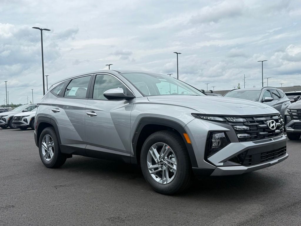 2026 Hyundai TUCSON SE FWD