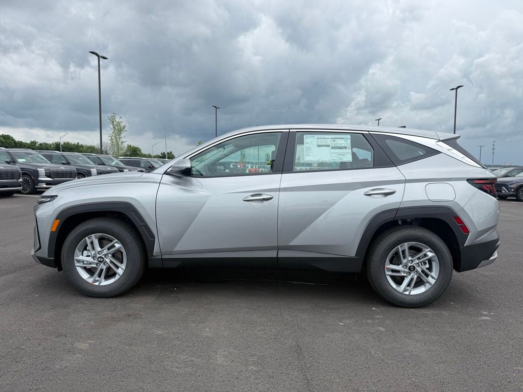 2026 Hyundai TUCSON SE FWD