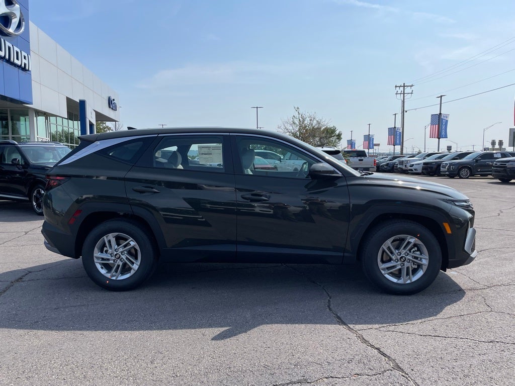 2026 Hyundai TUCSON SE FWD