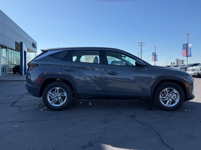 2026 Hyundai TUCSON SE FWD