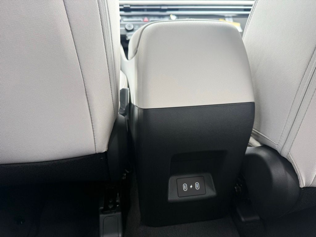 2026 Hyundai TUCSON SE FWD