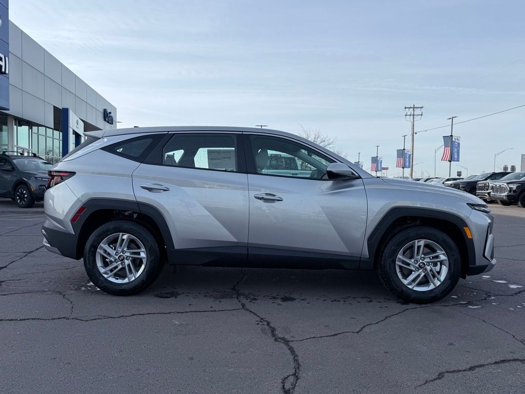 2026 Hyundai TUCSON SE FWD