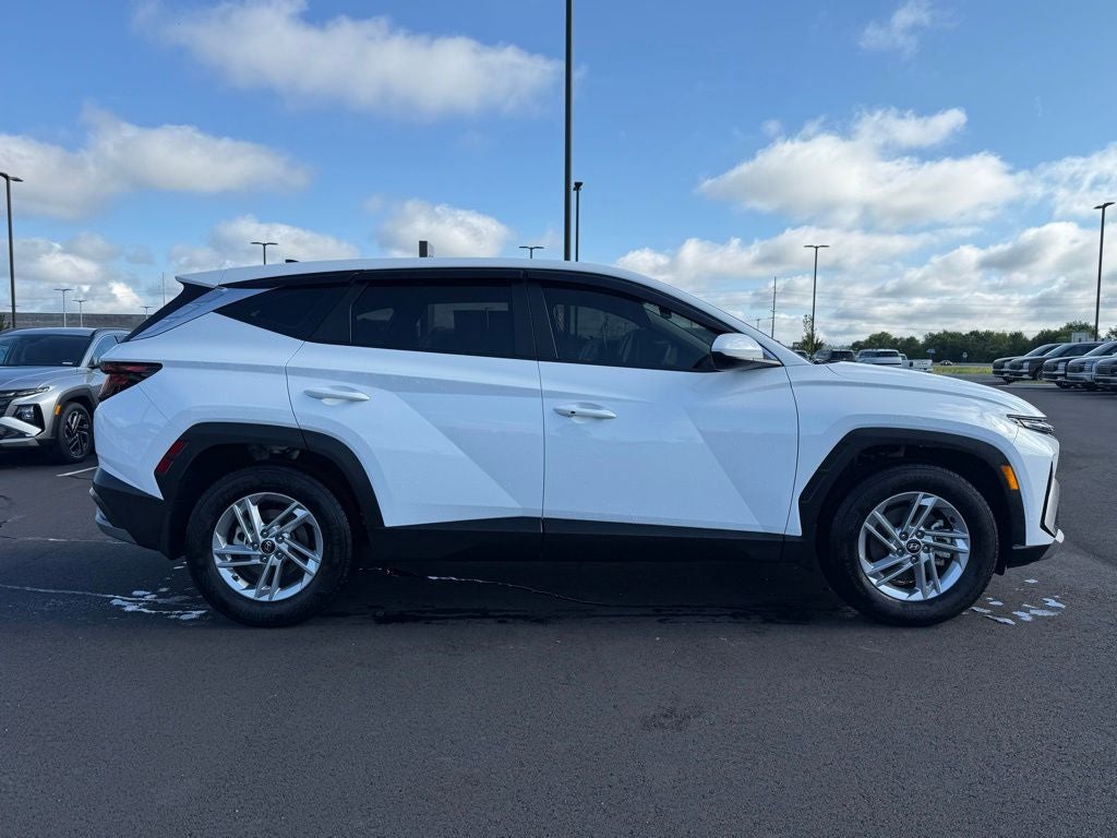 2025 Hyundai TUCSON SE