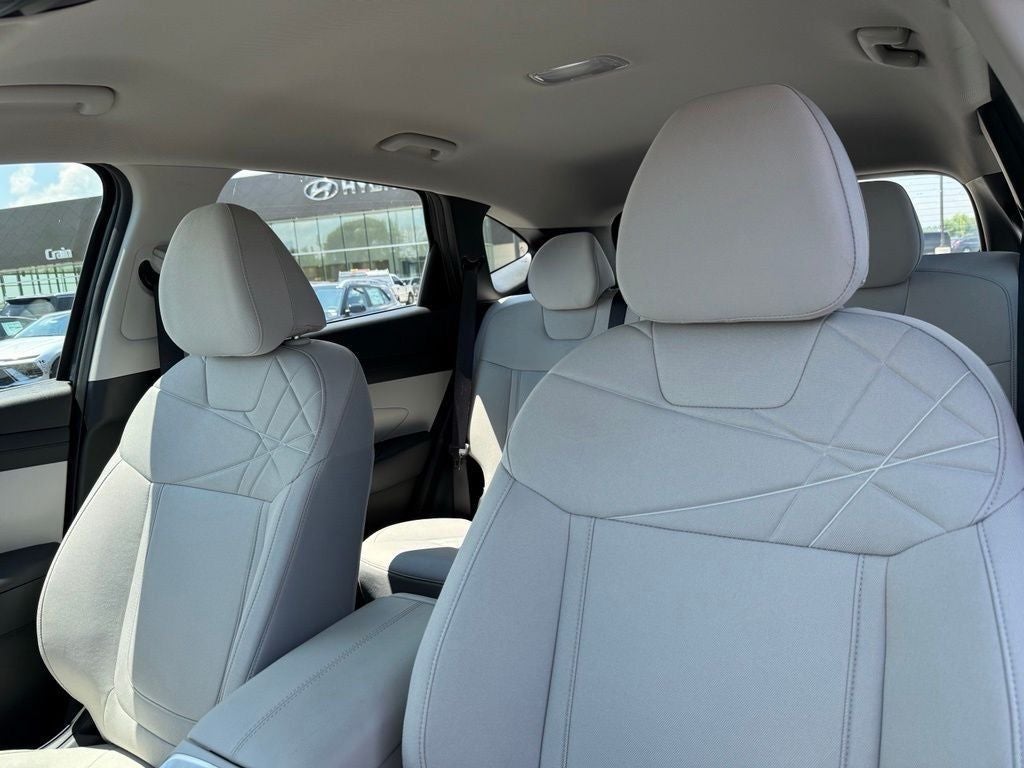 2025 Hyundai TUCSON SE