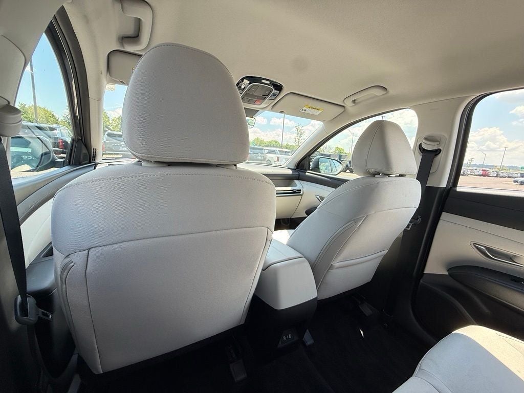 2025 Hyundai TUCSON SE