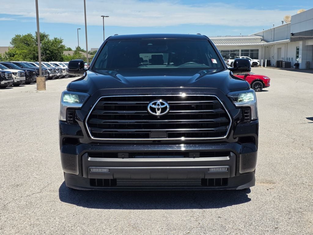 2025 Toyota Sequoia SR5