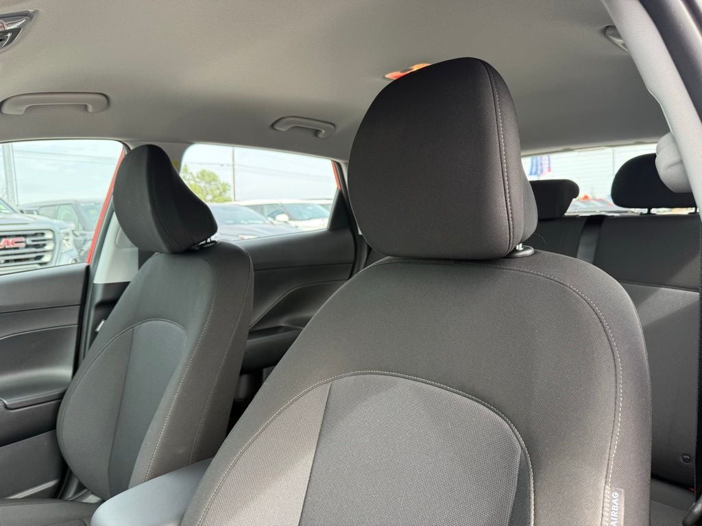 2026 Hyundai KONA SE FWD