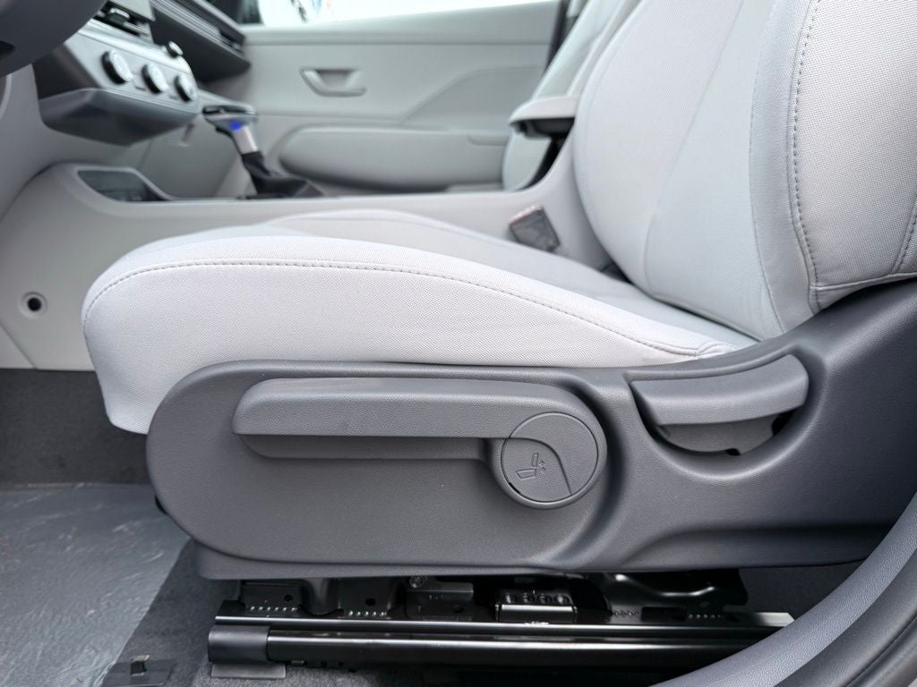 2026 Hyundai KONA SE FWD