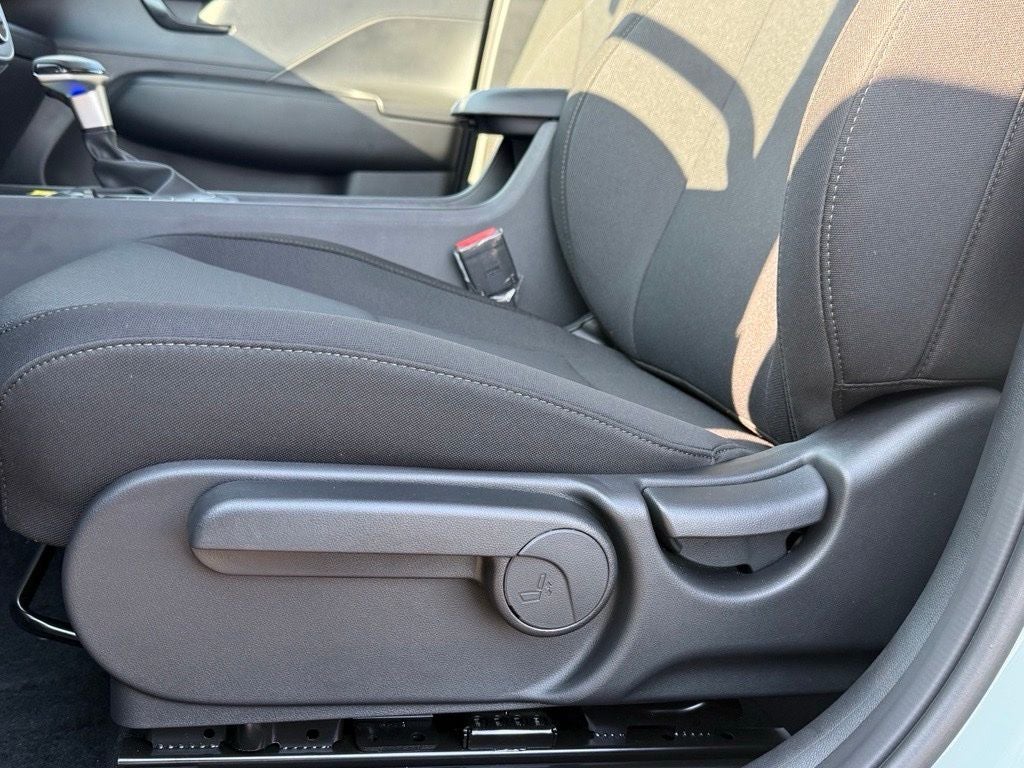 2027 Hyundai KONA SE FWD