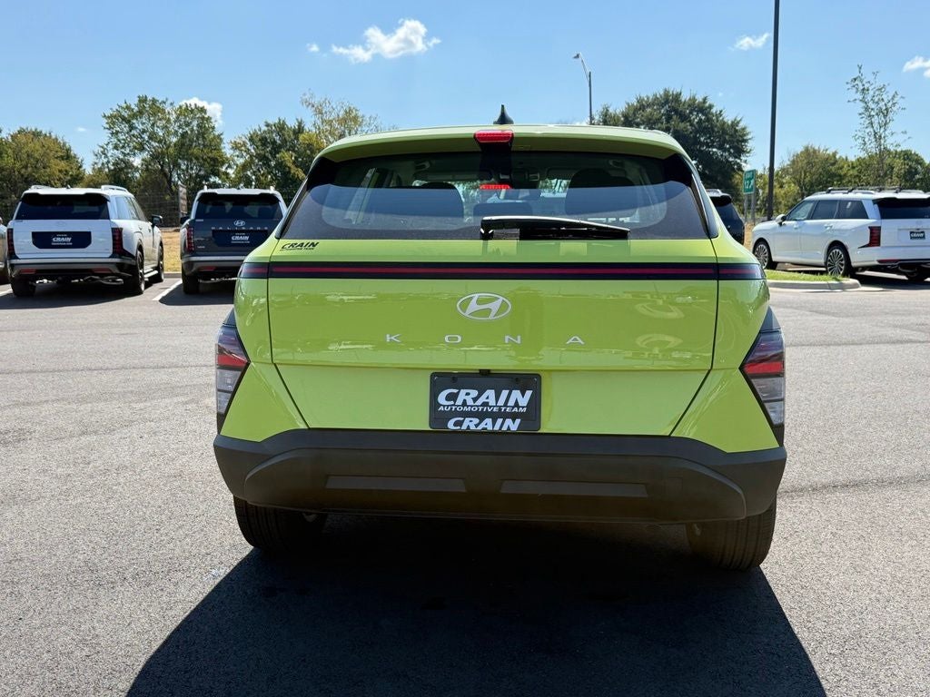 2027 Hyundai KONA SE FWD