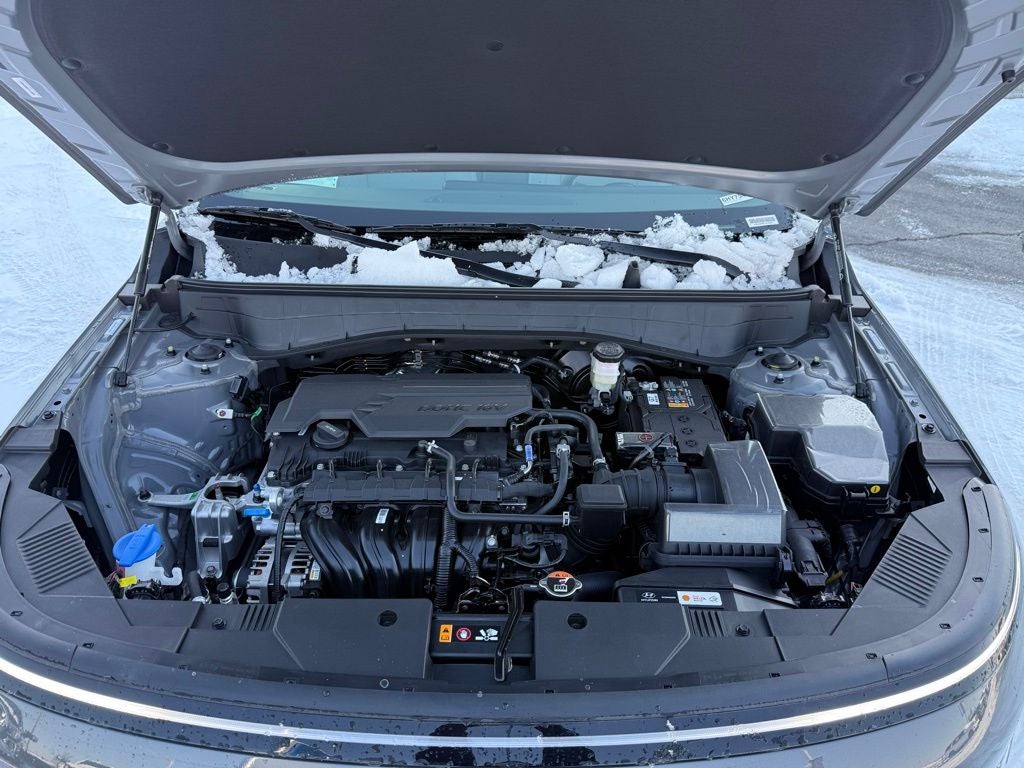 2026 Hyundai KONA SE FWD