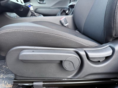 2026 Hyundai KONA SE FWD