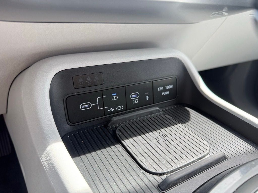 2025 Hyundai KONA SEL FWD
