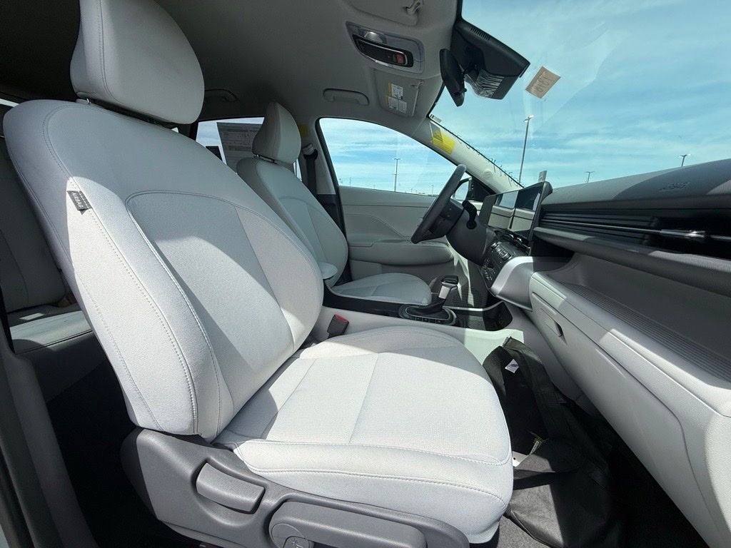 2025 Hyundai KONA SEL FWD