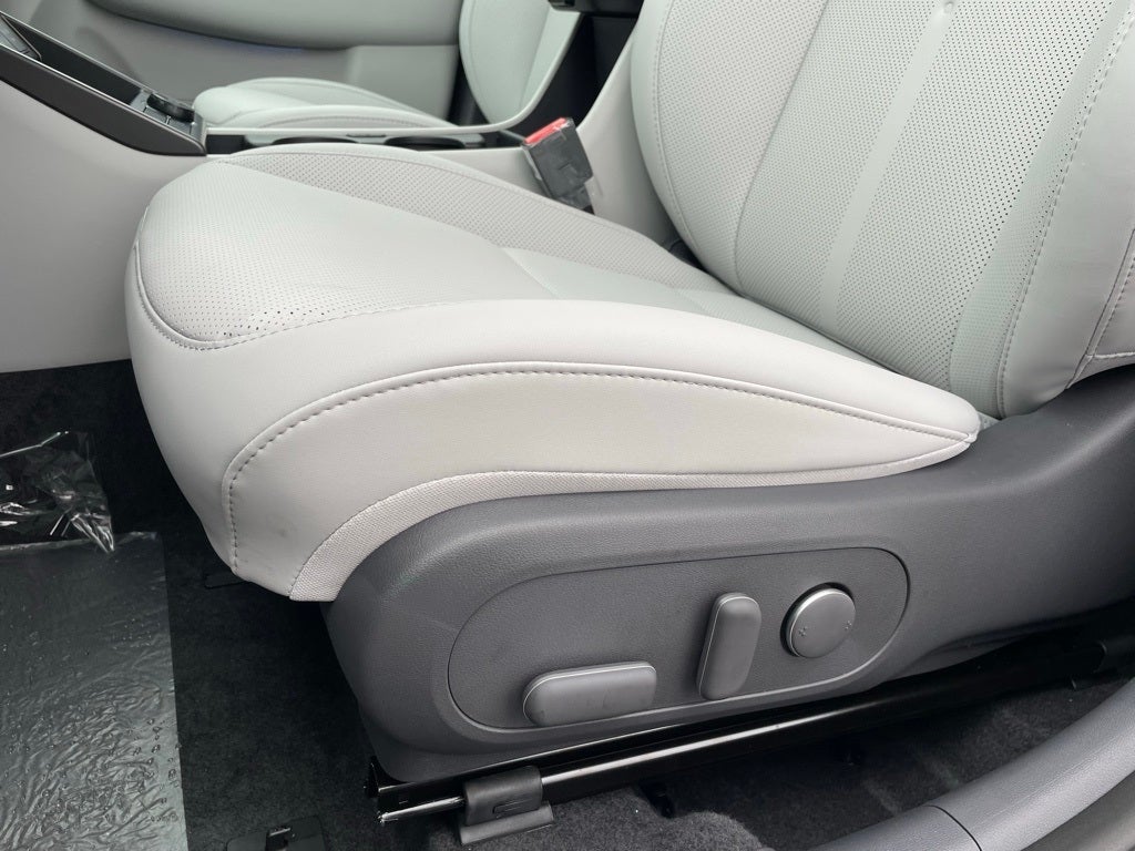 2026 Hyundai KONA SEL Premium FWD