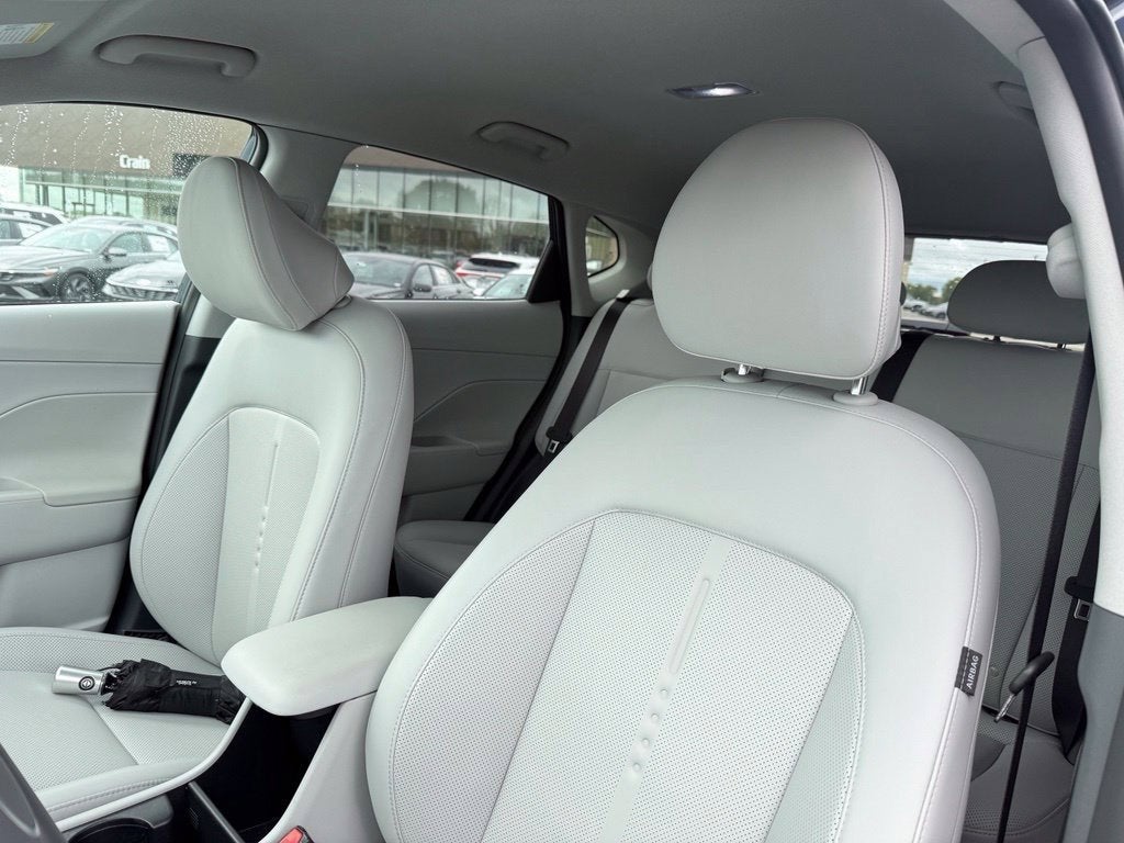 2027 Hyundai KONA SEL Premium FWD