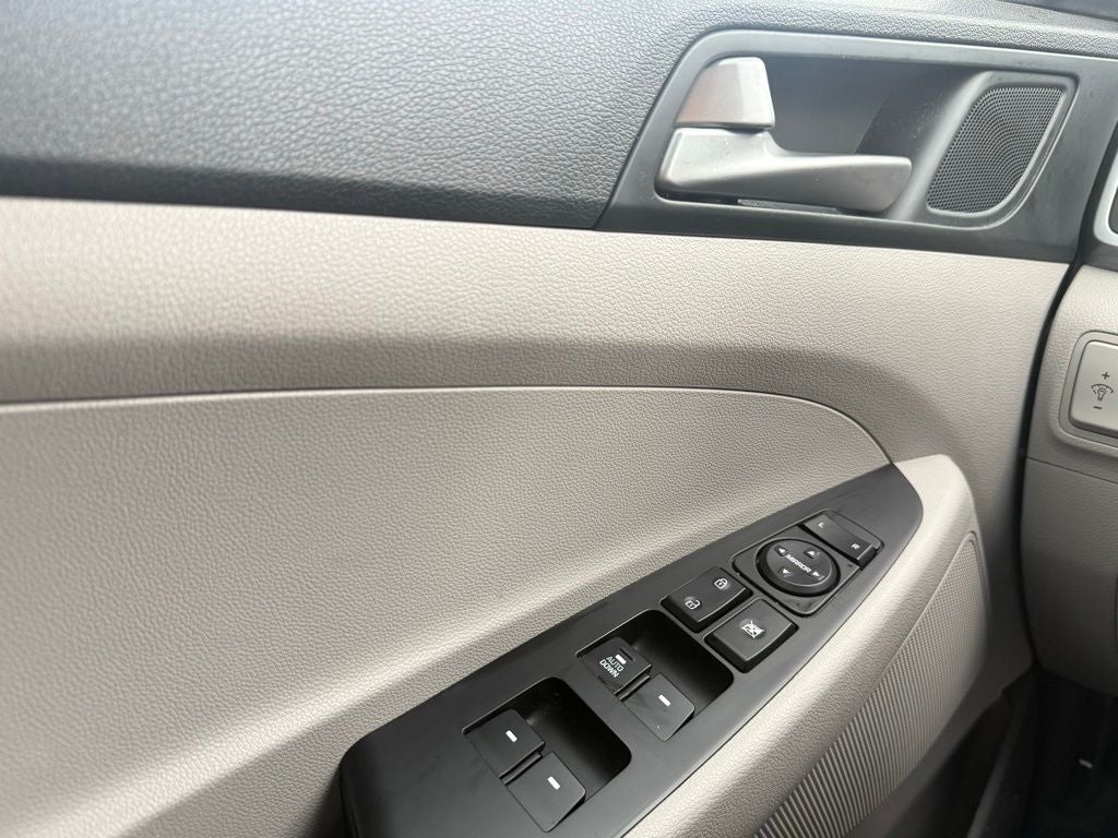 2018 Hyundai TUCSON SE
