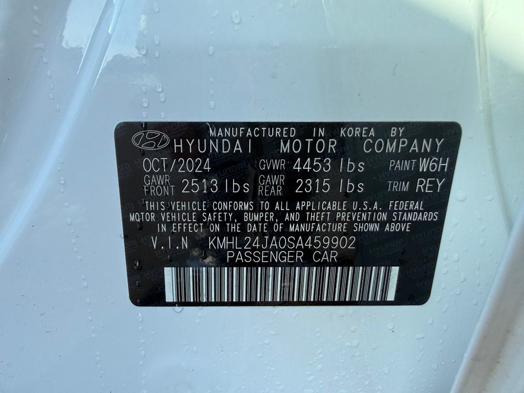 2025 Hyundai SONATA SE