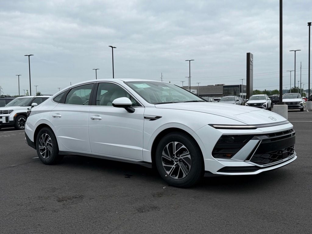 2026 Hyundai SONATA HYBRID Blue