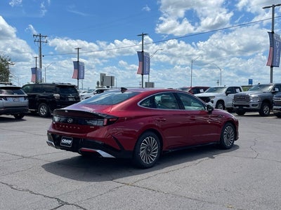 2025 Hyundai SONATA HYBRID SEL