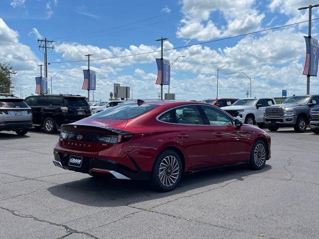 2025 Hyundai SONATA HYBRID SEL