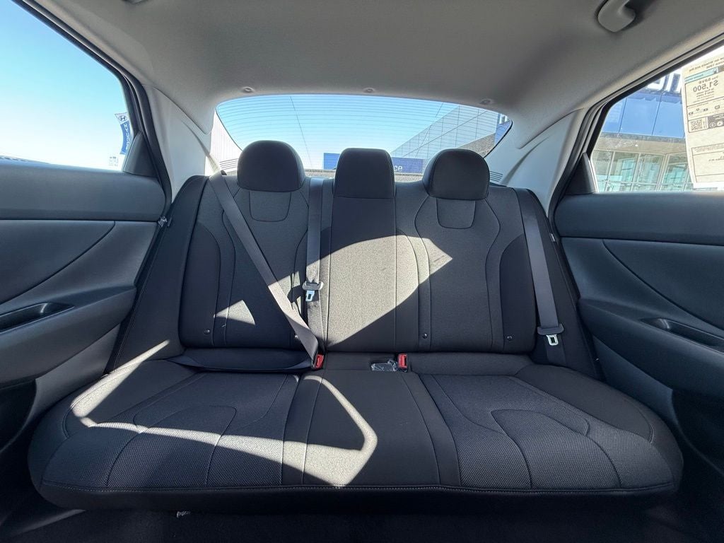 2026 Hyundai ELANTRA SE