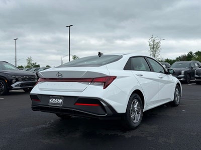 2026 Hyundai ELANTRA SE