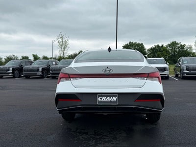 2026 Hyundai ELANTRA SE