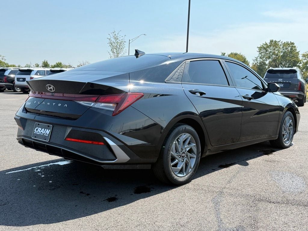 2024 Hyundai ELANTRA SEL