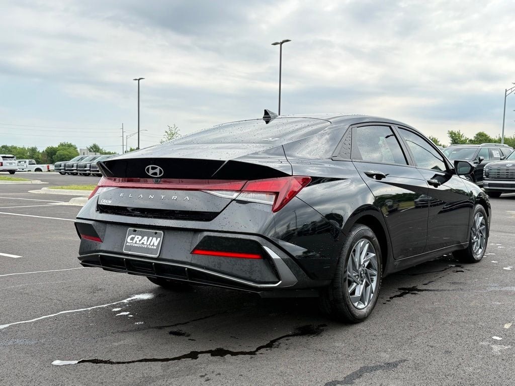 2024 Hyundai ELANTRA SEL