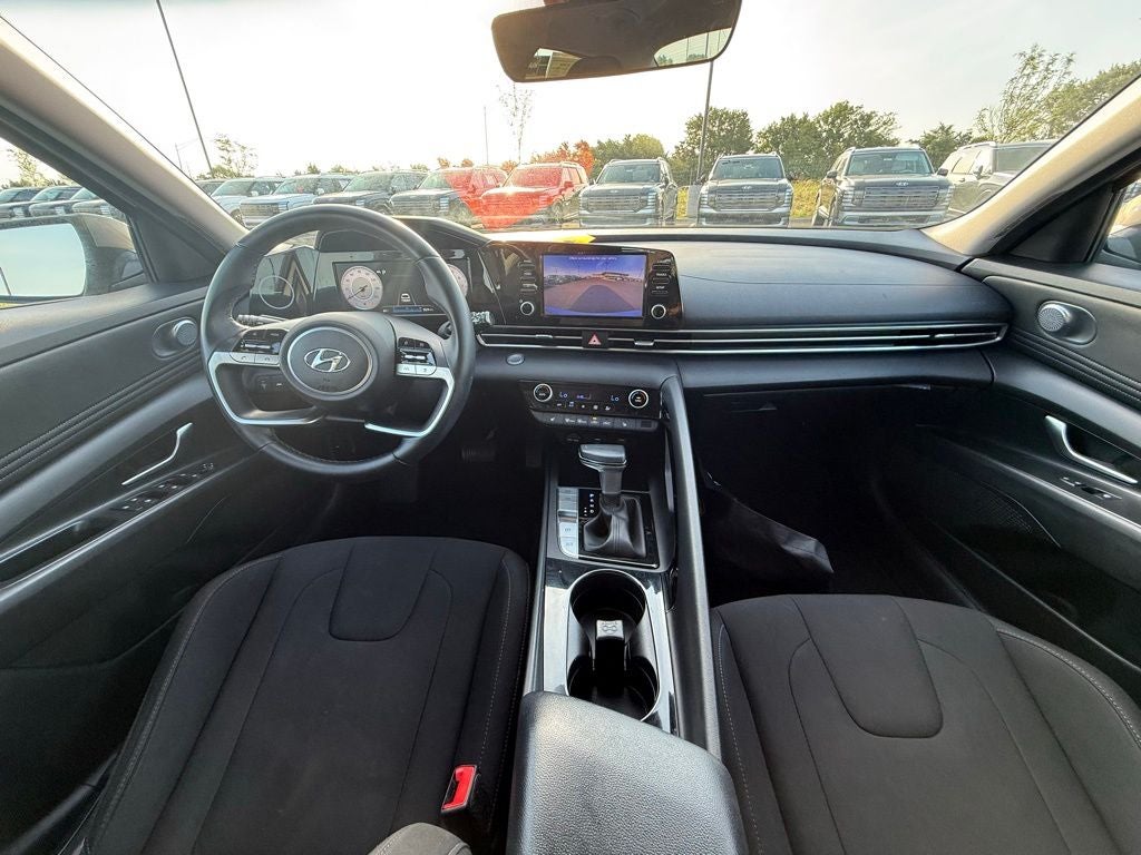 2021 Hyundai ELANTRA SEL