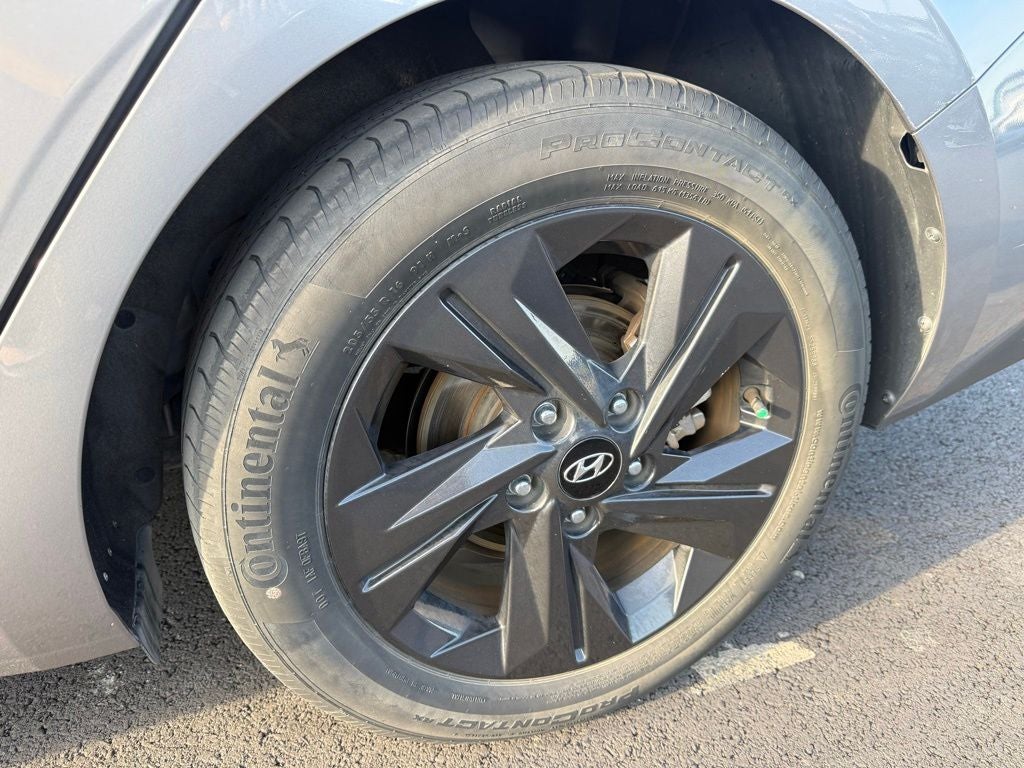 2021 Hyundai ELANTRA SEL