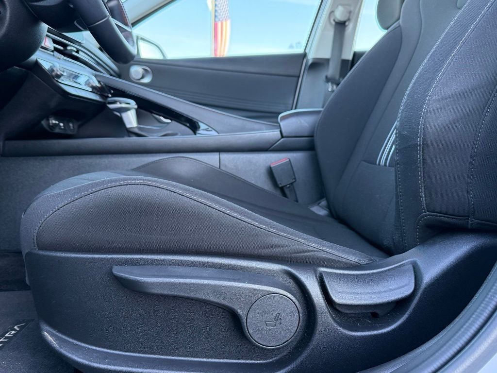 2024 Hyundai ELANTRA SEL 1 OWNER CLEAN CAR FAX