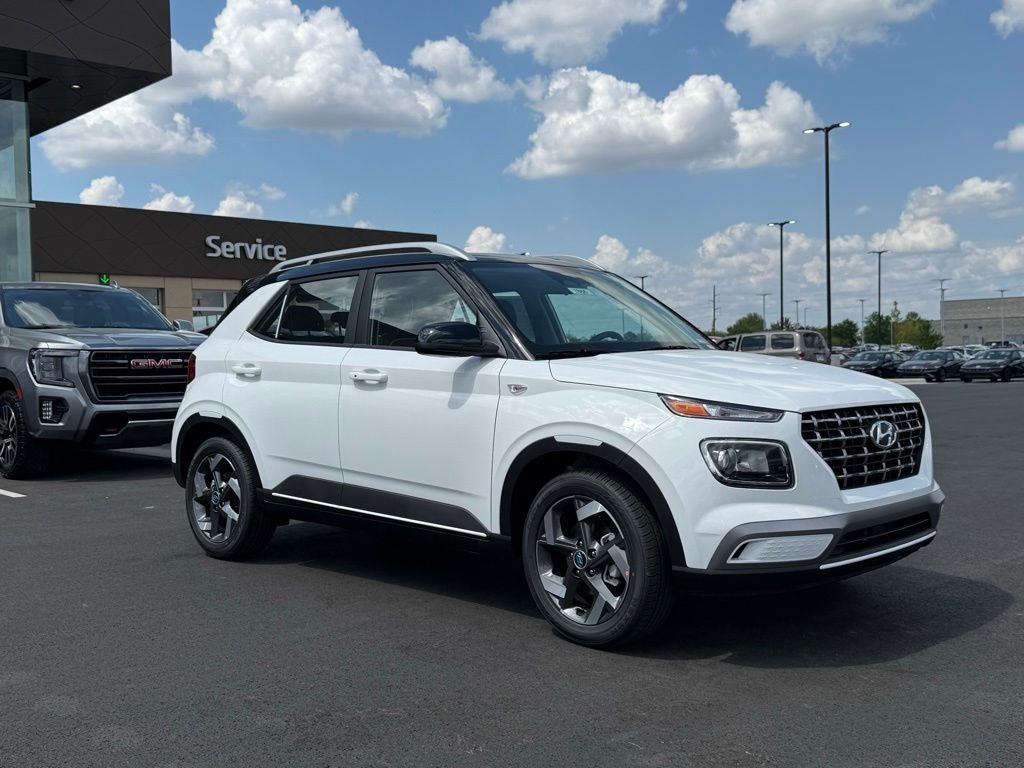 2026 Hyundai VENUE SEL W/Two-Tone Roof