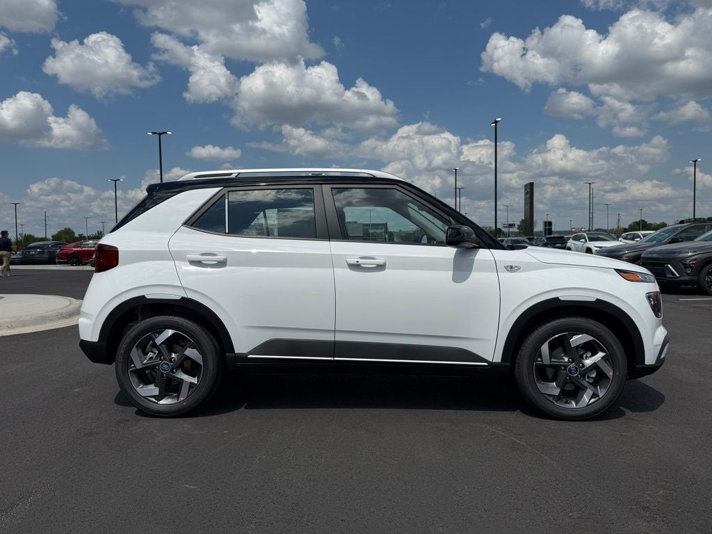 2026 Hyundai VENUE SEL W/Two-Tone Roof
