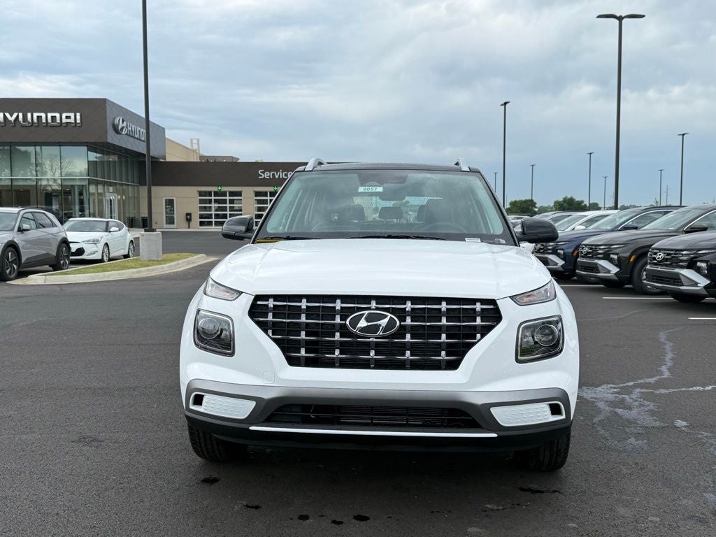 2026 Hyundai VENUE SEL W/Two-Tone Roof