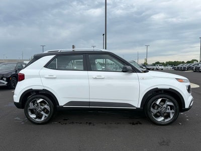 2026 Hyundai VENUE SEL W/Two-Tone Roof