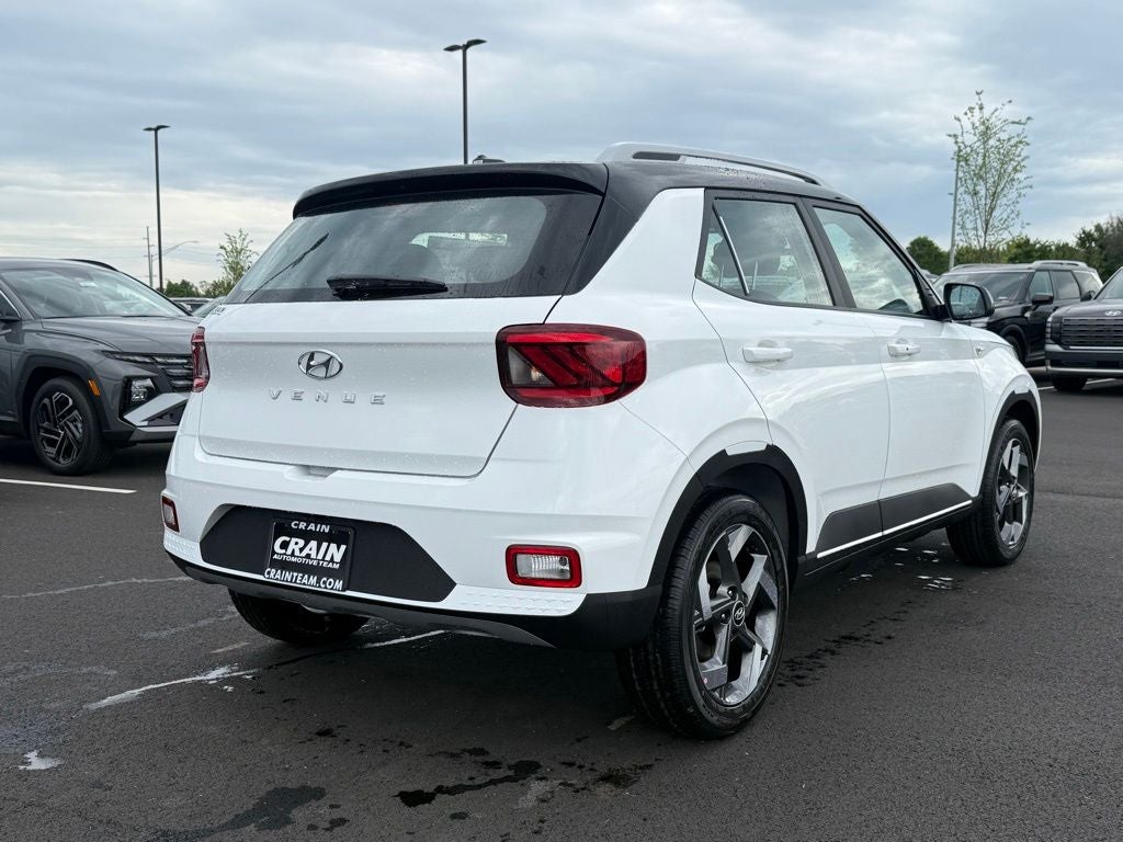 2026 Hyundai VENUE SEL W/Two-Tone Roof