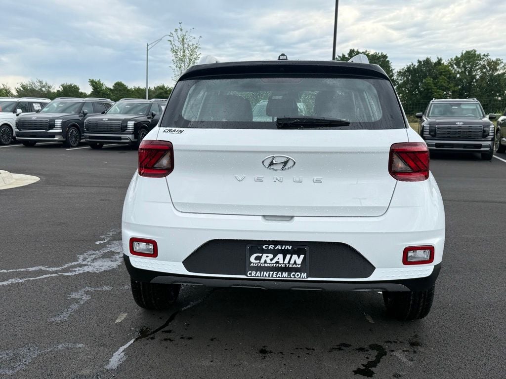 2026 Hyundai VENUE SEL W/Two-Tone Roof
