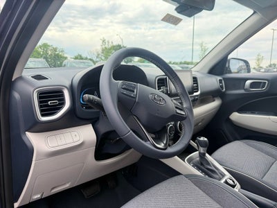 2026 Hyundai VENUE SEL W/Two-Tone Roof