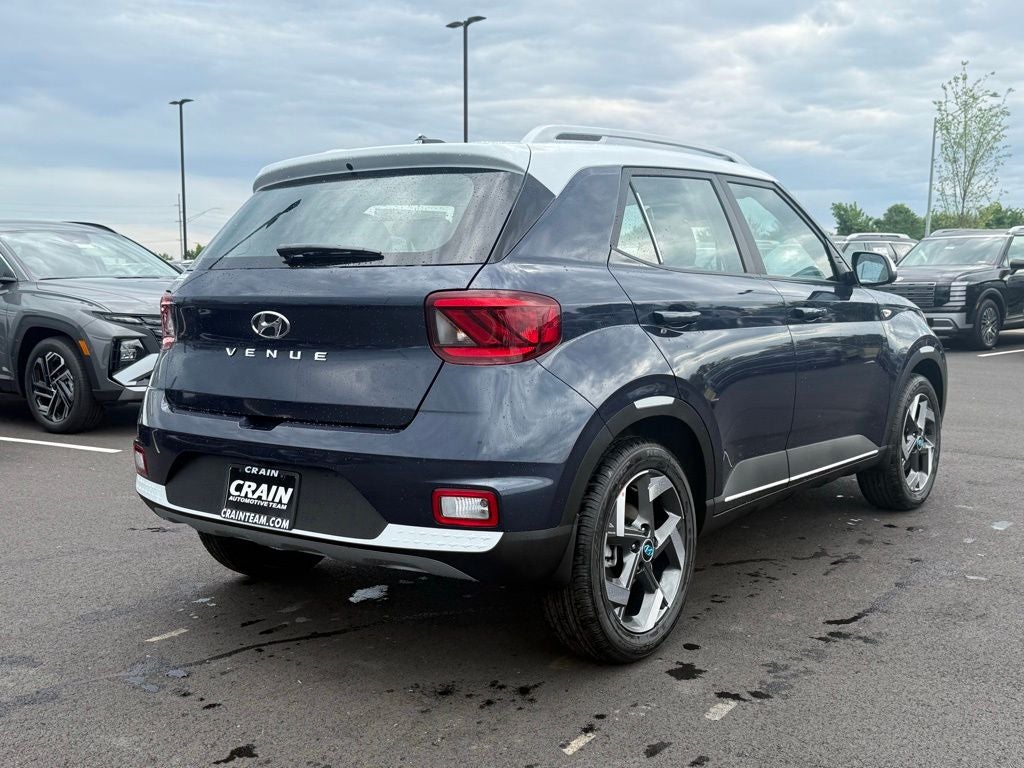 2026 Hyundai VENUE SEL W/Two-Tone Roof