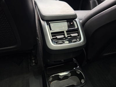 2020 Volvo XC90 T6 Momentum