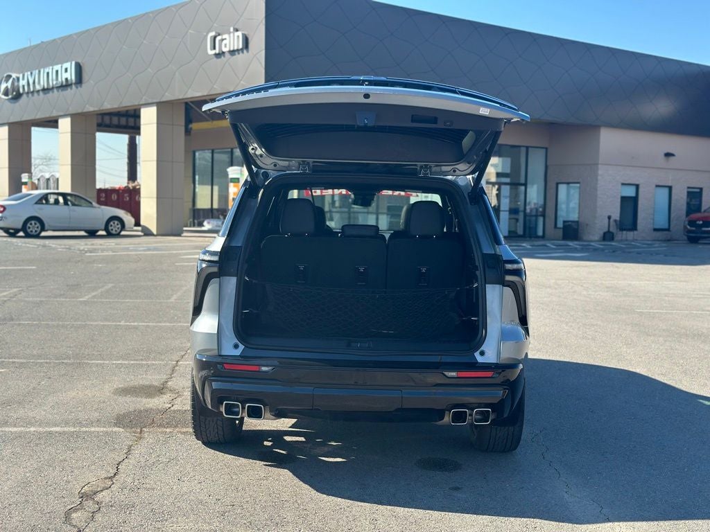 2025 Chevrolet Traverse RS