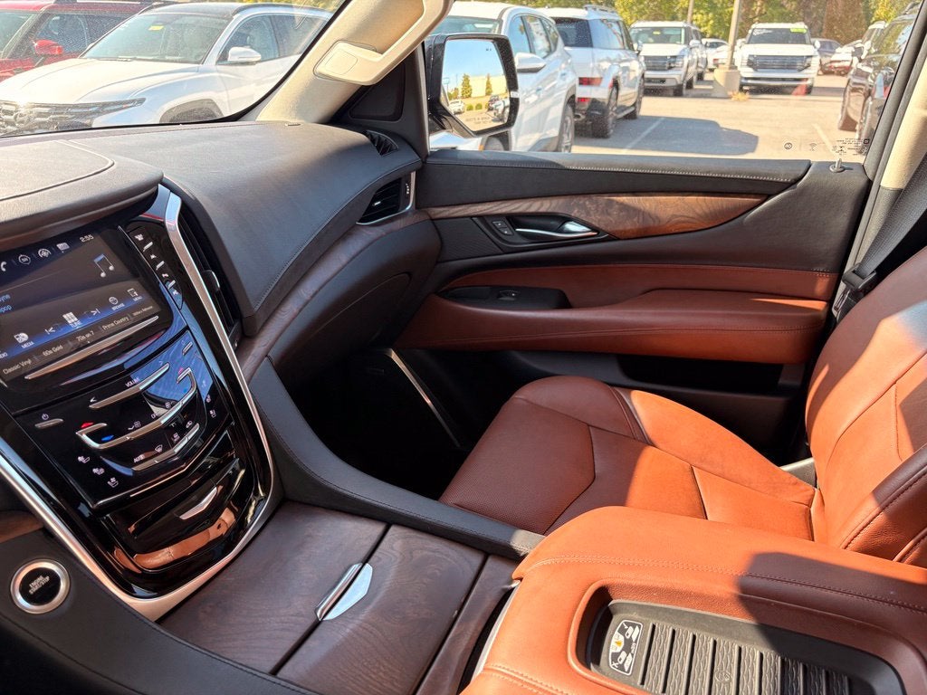 2020 Cadillac Escalade Luxury