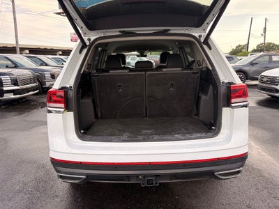 2025 Volkswagen Atlas 2.0T SE w/Technology