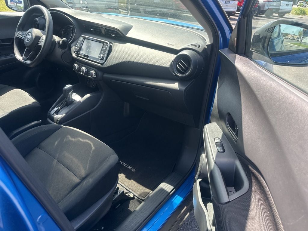 2024 Nissan Kicks S