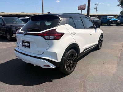 2021 Nissan Kicks SR