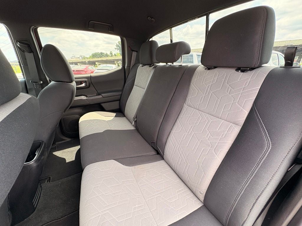 2023 Toyota Tacoma TRD Off-Road V6 / One Owner / Clean Carfax