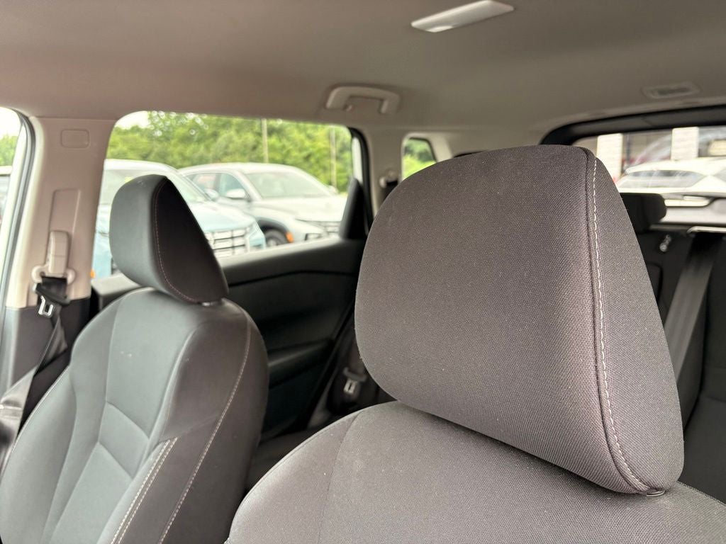 2024 Nissan Rogue S 1-Owner / Blind Spot / Rear Parking Sensors