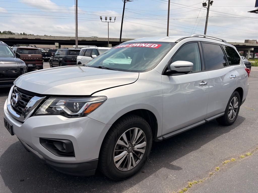 2019 Nissan Pathfinder SL FRESH TRADE | AS-IS